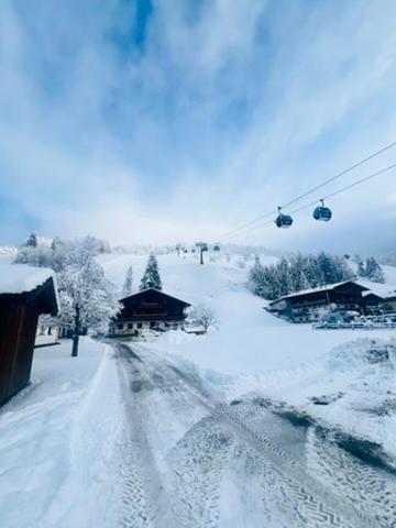 Hochwart Hof Bed & Breakfast Bed & Breakfast Saalbach-Hinterglemm Bagian luar foto